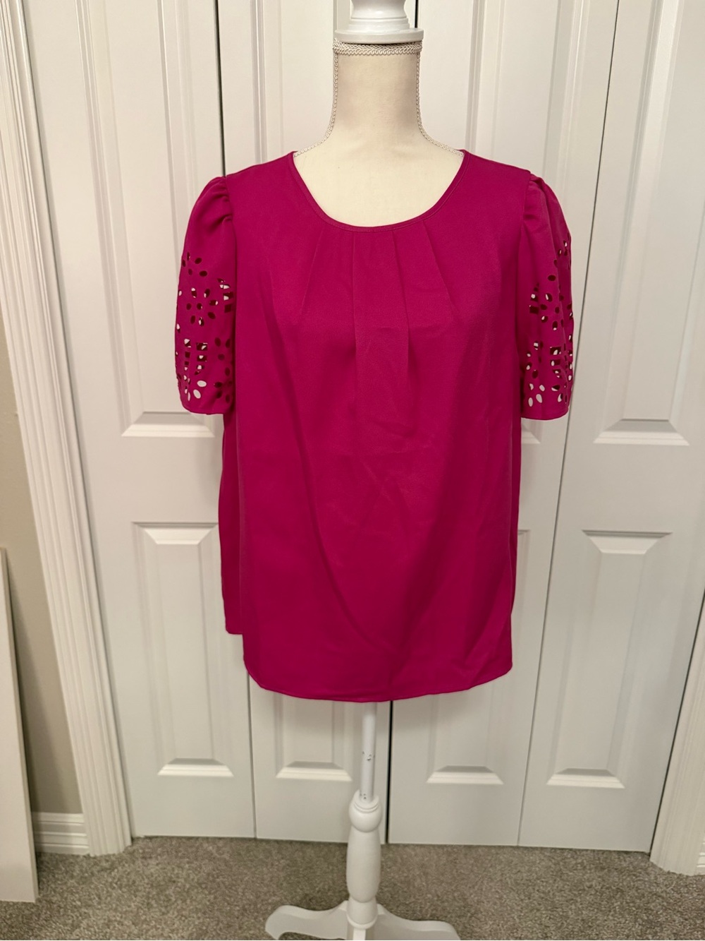Emory Rose Magenta Laser Cut Short-Sleeve Blouse Size 1XL (size 14) NWT